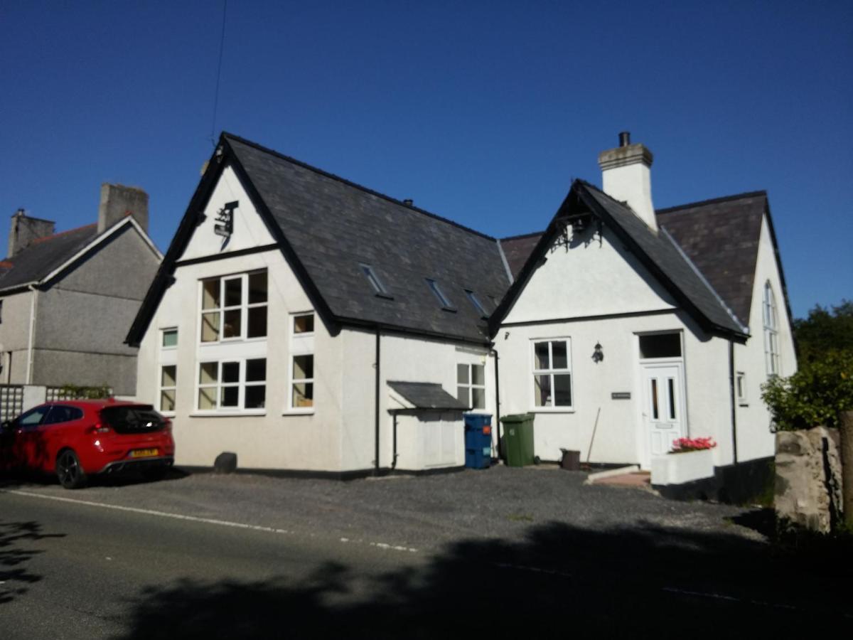 The Old School Caeathro, Snowdon, Eryri And Yr Wydffa Cottages Caernarfon Buitenkant foto